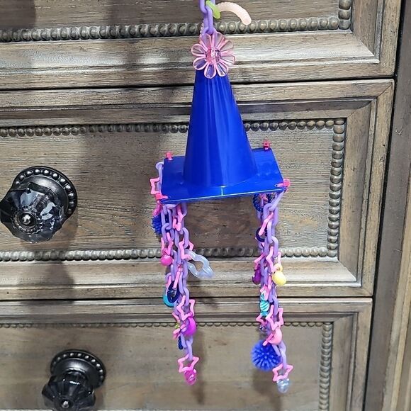 New cage toy - Picture 1 of 3